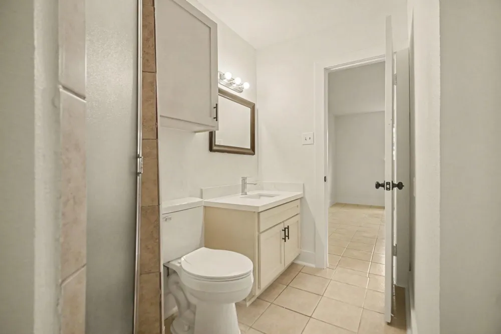 5704 Edgemoor Drive #81 Houston, TX 77081