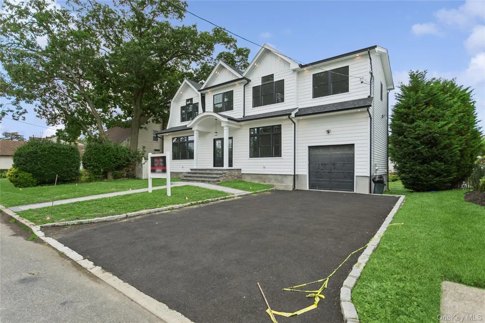 1438 Dewey Avenue North Bellmore, NY 11710