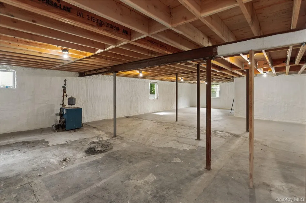 1438 Dewey Avenue North Bellmore, NY 11710
