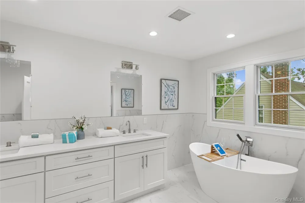 1438 Dewey Avenue North Bellmore, NY 11710