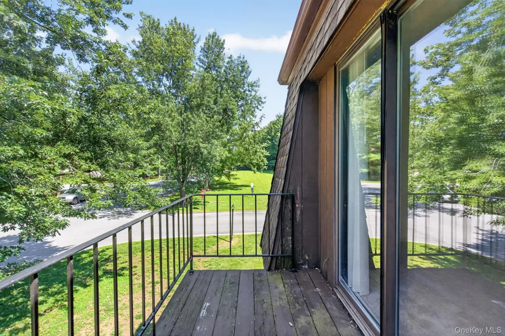 1802 Cherry Hill Drive Poughkeepsie, NY 12603