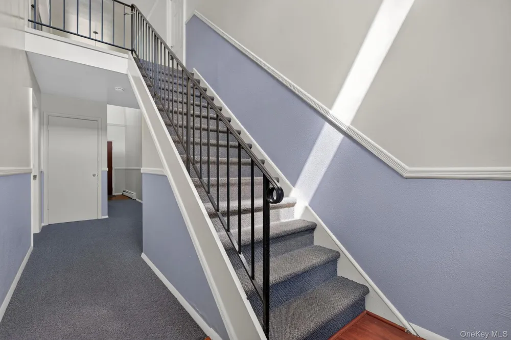1802 Cherry Hill Drive Poughkeepsie, NY 12603