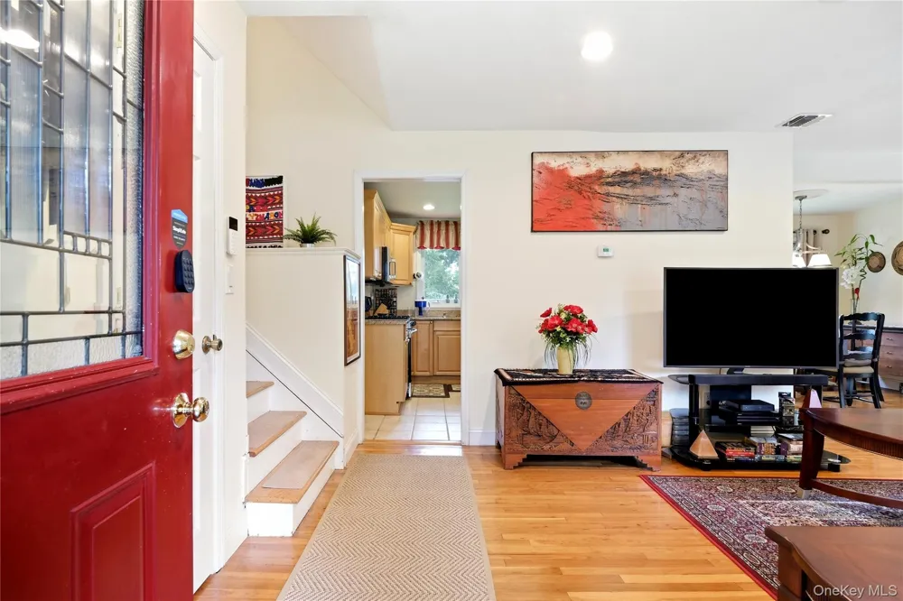 30 Oregon Drive Huntington Station, NY 11746
