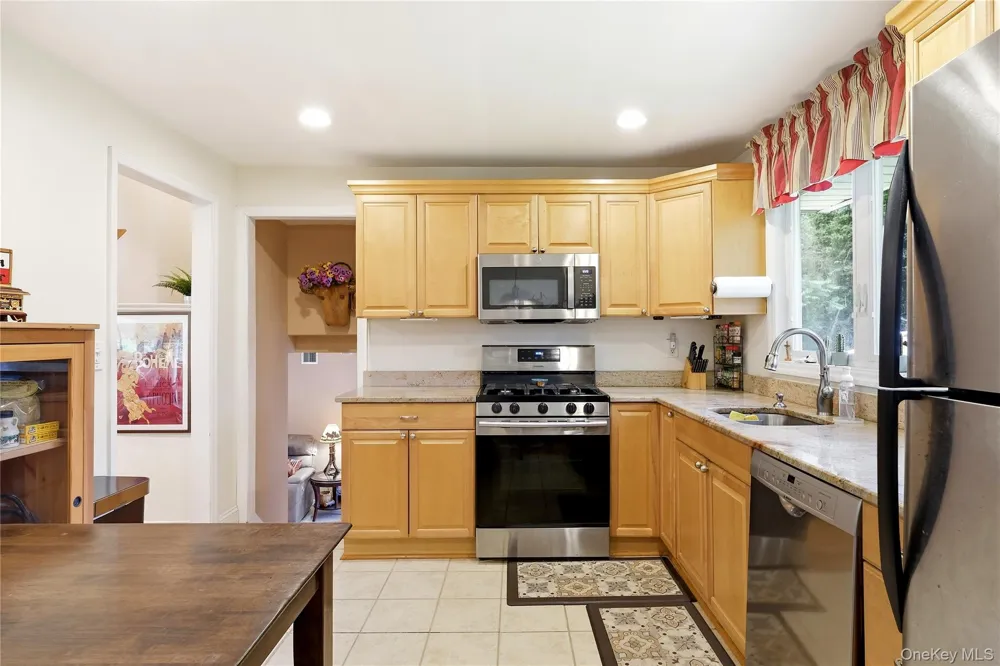 30 Oregon Drive Huntington Station, NY 11746