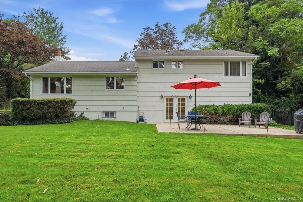 30 Oregon Drive Huntington Station, NY 11746