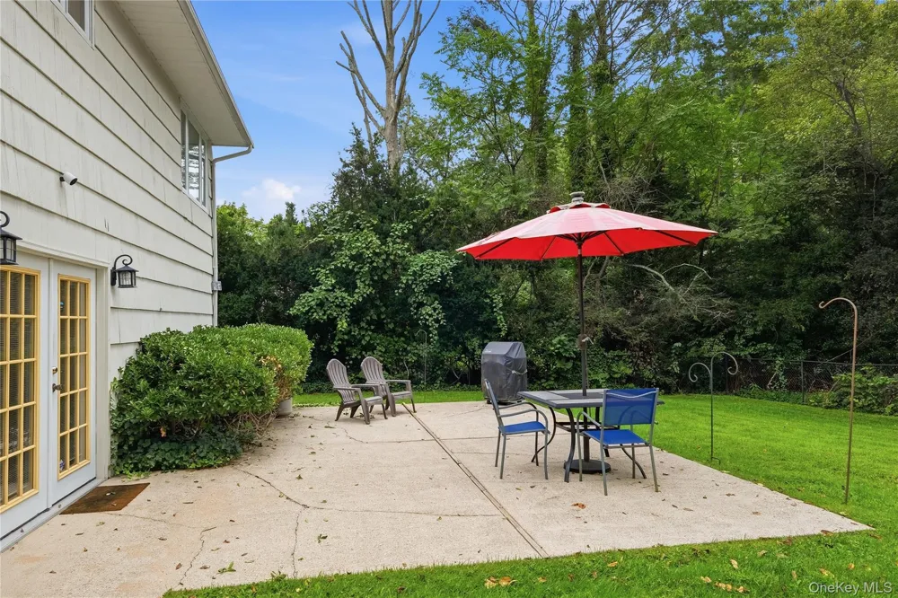 30 Oregon Drive Huntington Station, NY 11746