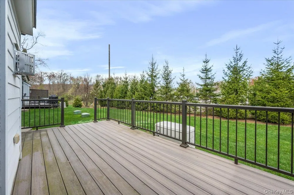 50 Spring Meadow Court #50 Somers, NY 10589