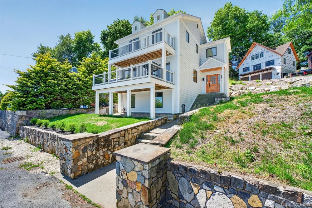 175 W Lakeshore Drive Carmel, NY 10512