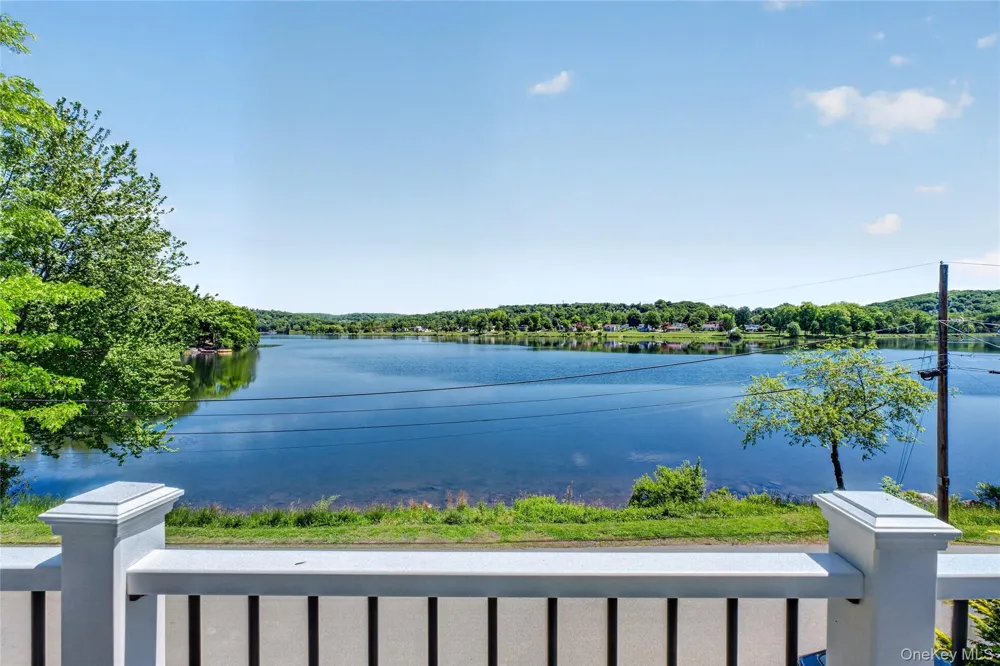 175 W Lakeshore Drive Carmel, NY 10512