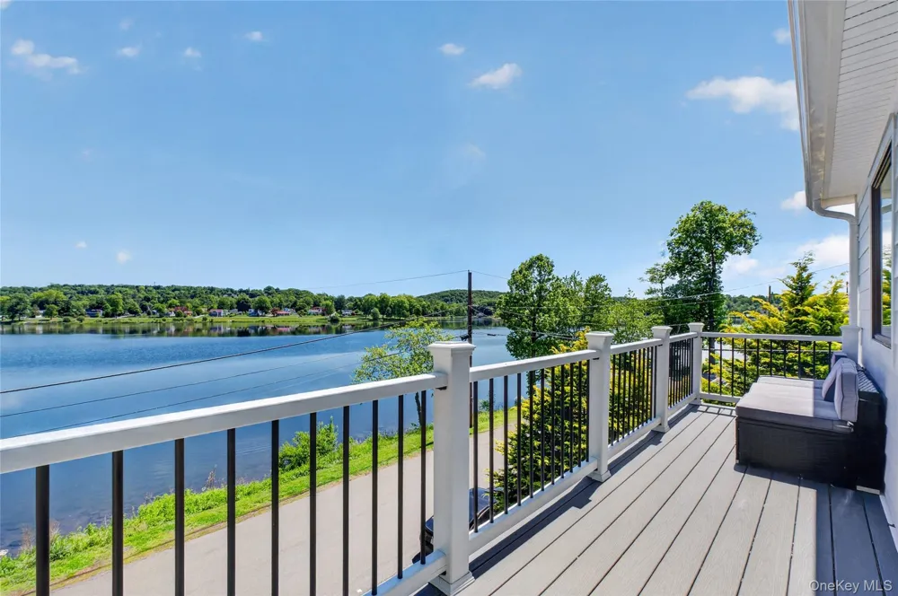 175 W Lakeshore Drive Carmel, NY 10512