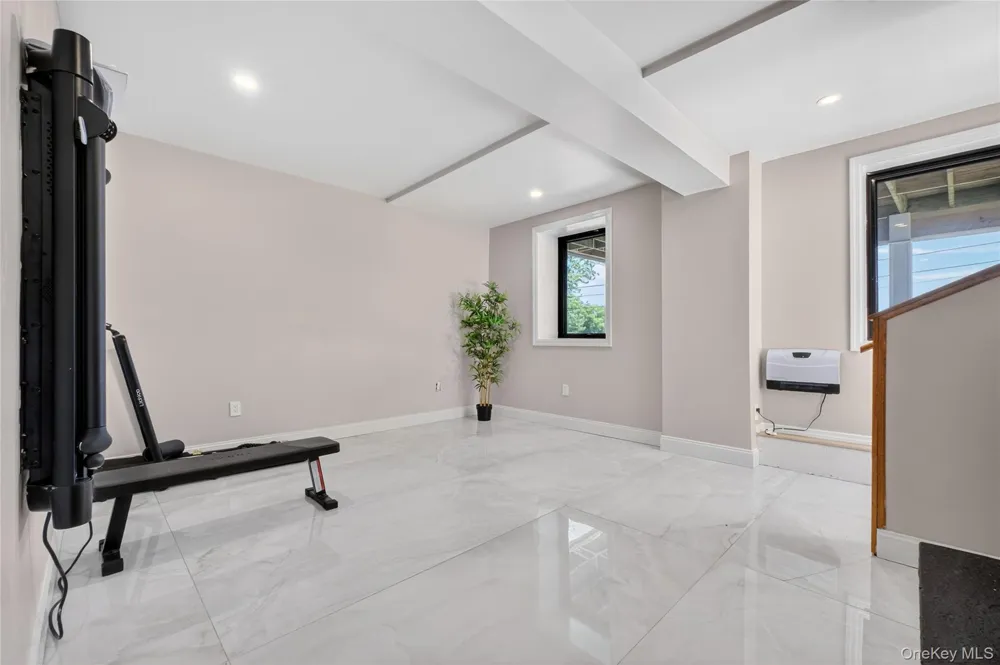 175 W Lakeshore Drive Carmel, NY 10512