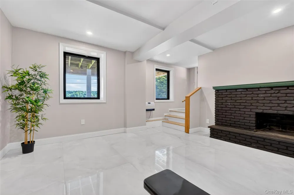 175 W Lakeshore Drive Carmel, NY 10512