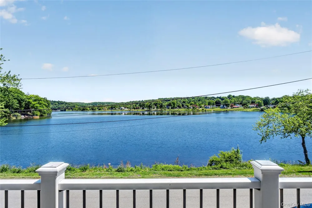 175 W Lakeshore Drive Carmel, NY 10512