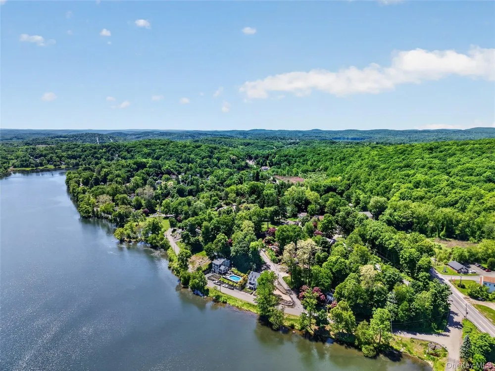 175 W Lakeshore Drive Carmel, NY 10512