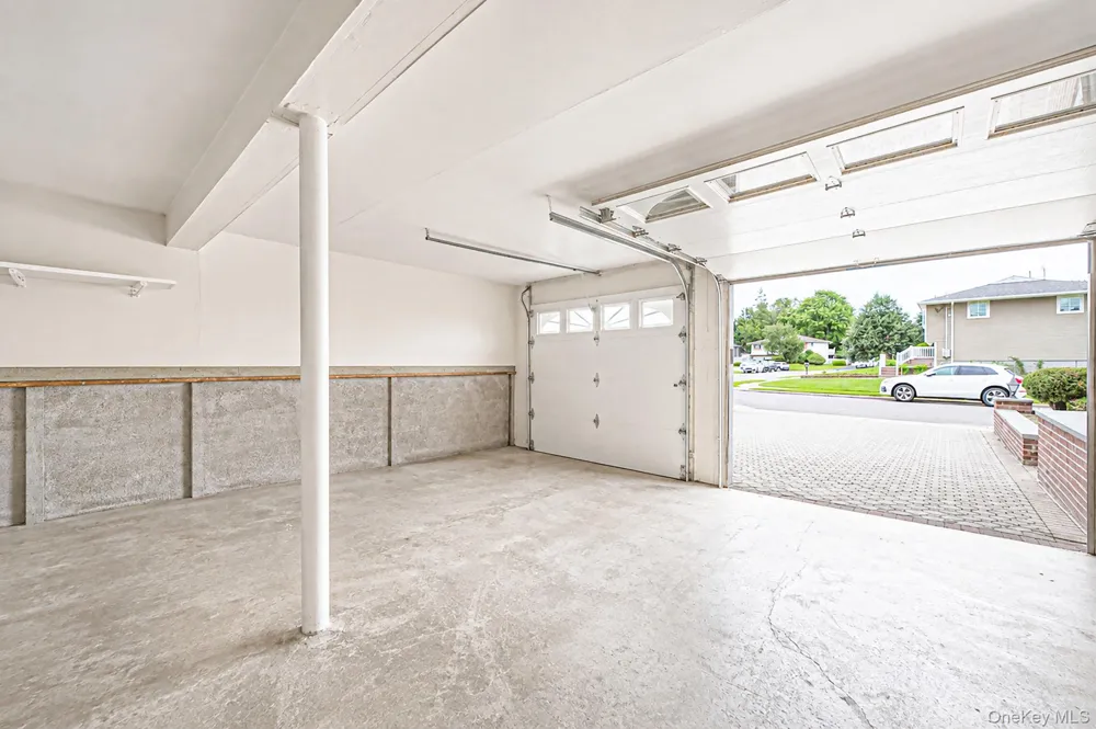 21 Page Drive Hicksville, NY 11801