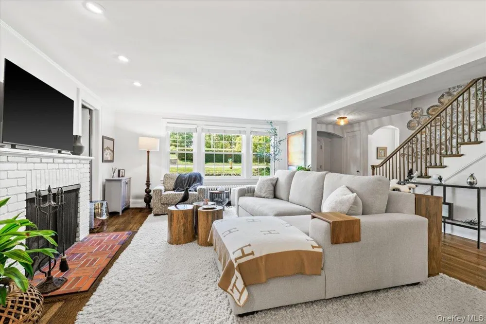 12 Idlewood Road White Plains, NY 10605