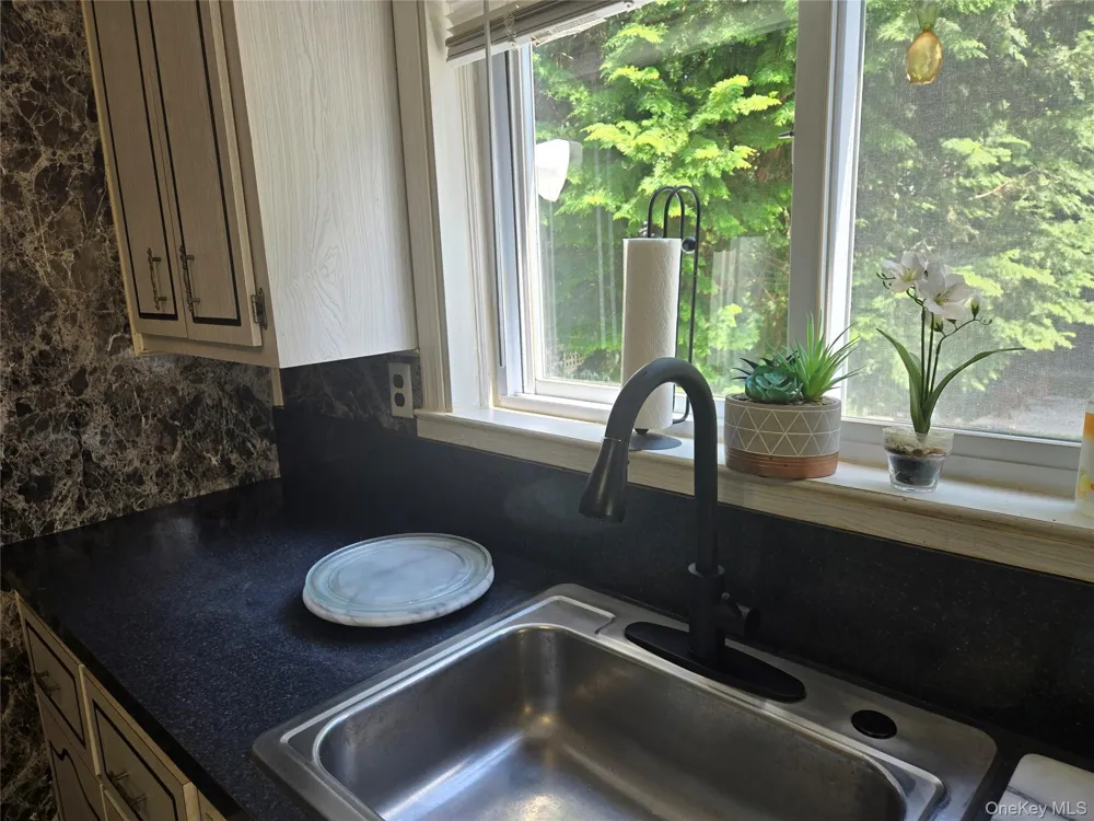 30 Greenvale Circle White Plains, NY 10607