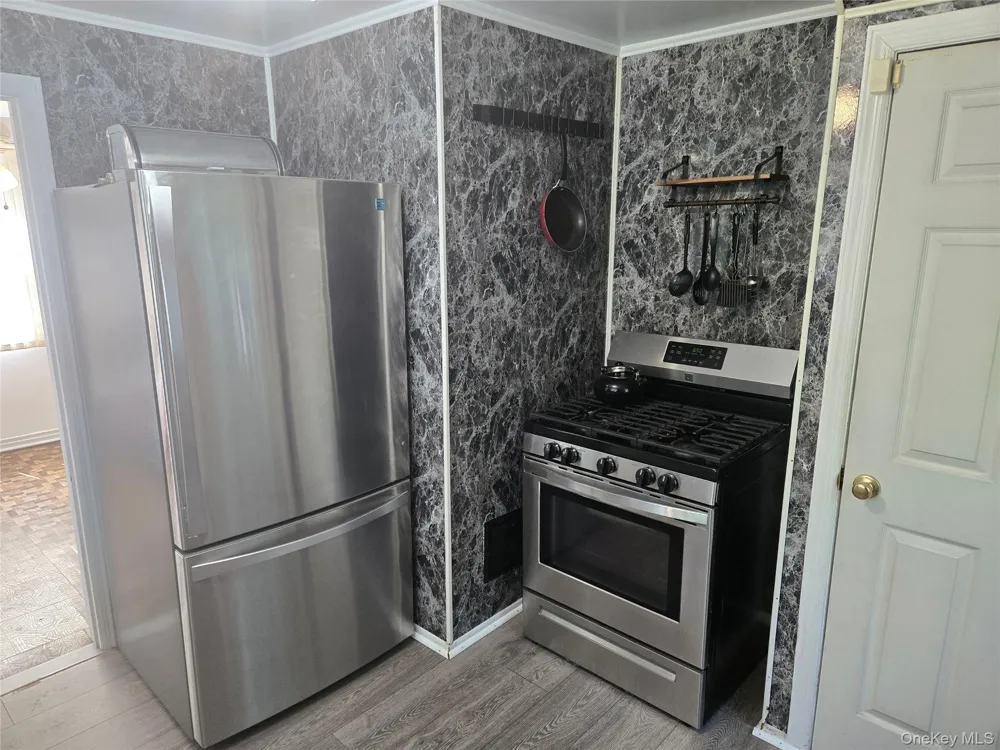 30 Greenvale Circle White Plains, NY 10607