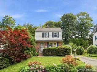30 Greenvale Circle White Plains, NY 10607