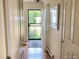 87 11th Avenue South Huntington, NY 11746