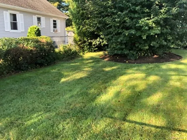 87 11th Avenue South Huntington, NY 11746