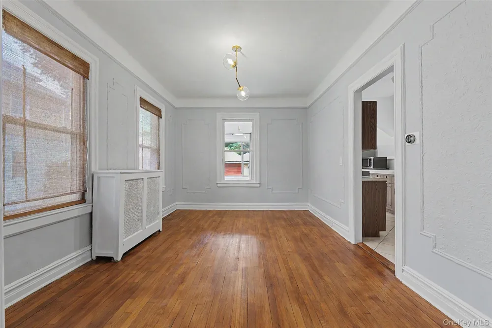 1085 Sackett Avenue Bronx, NY 10461