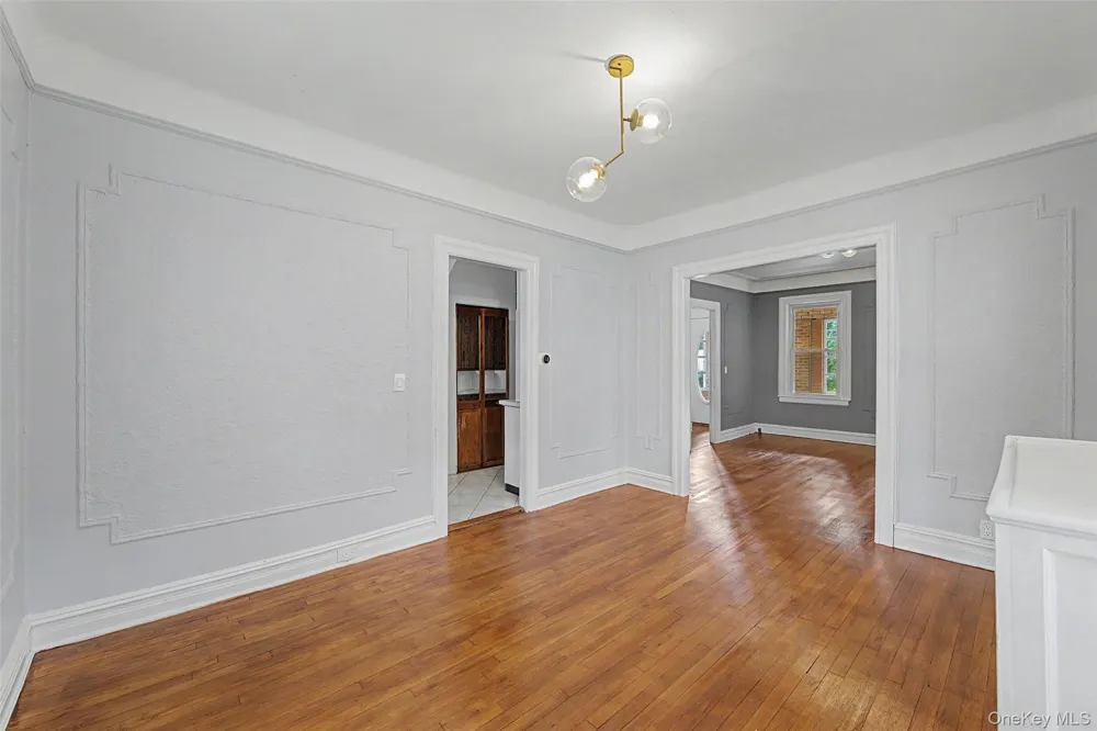1085 Sackett Avenue Bronx, NY 10461