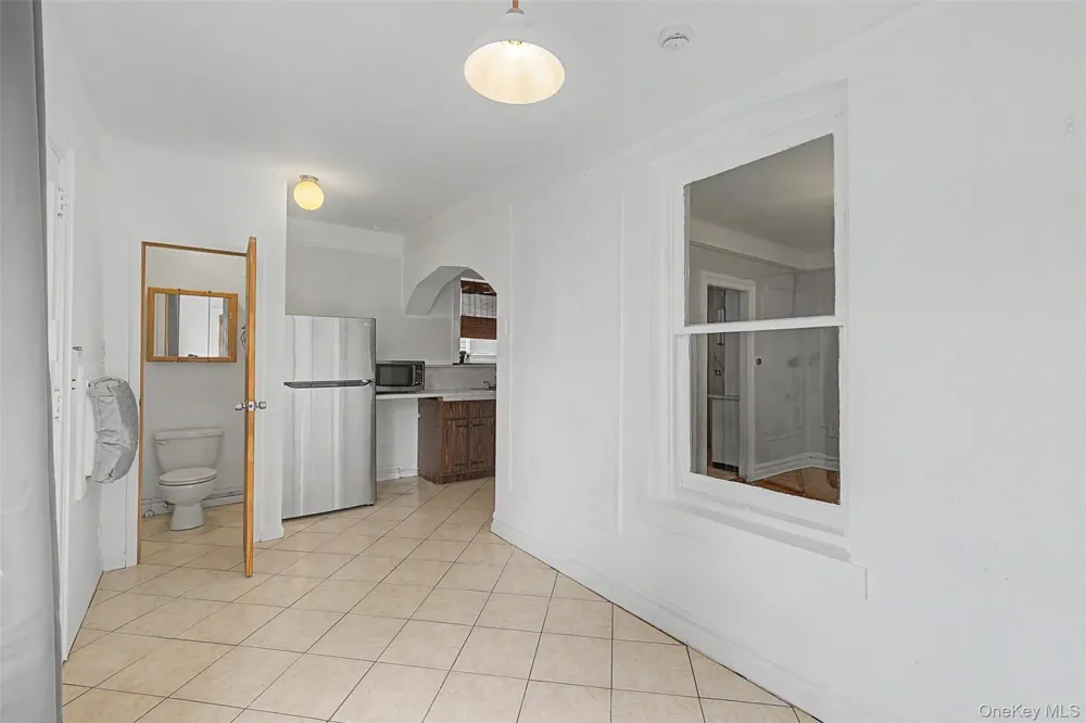 1085 Sackett Avenue Bronx, NY 10461