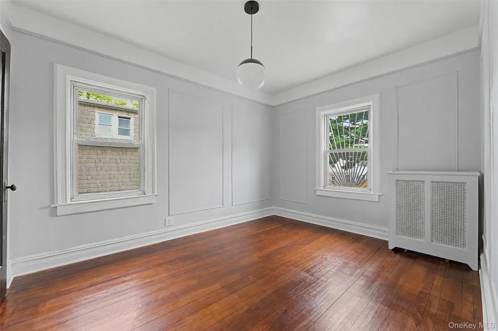 1085 Sackett Avenue Bronx, NY 10461