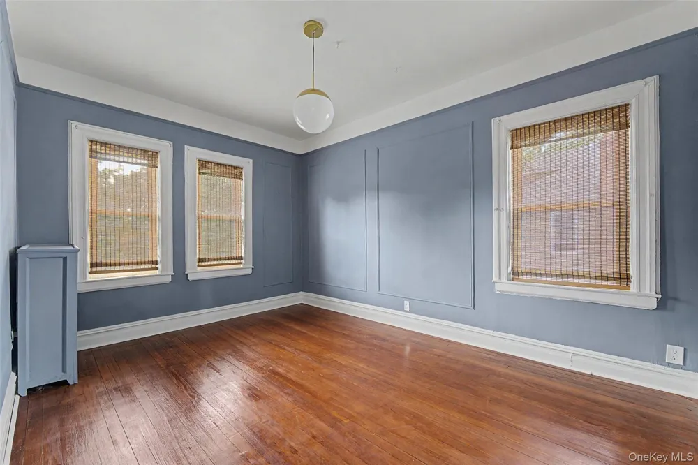 1085 Sackett Avenue Bronx, NY 10461