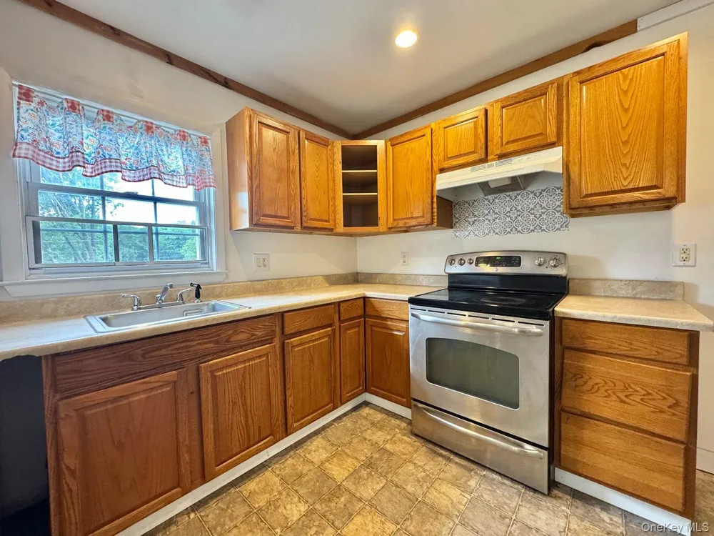 2815 Church Street Pine Plains, NY 12567
