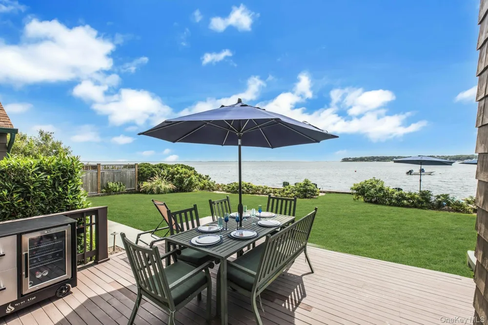 310 E Montauk Highway Hampton Bays, NY 11946
