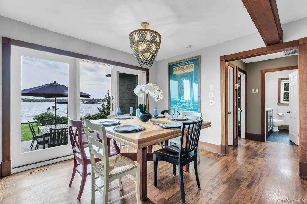 310 E Montauk Highway Hampton Bays, NY 11946