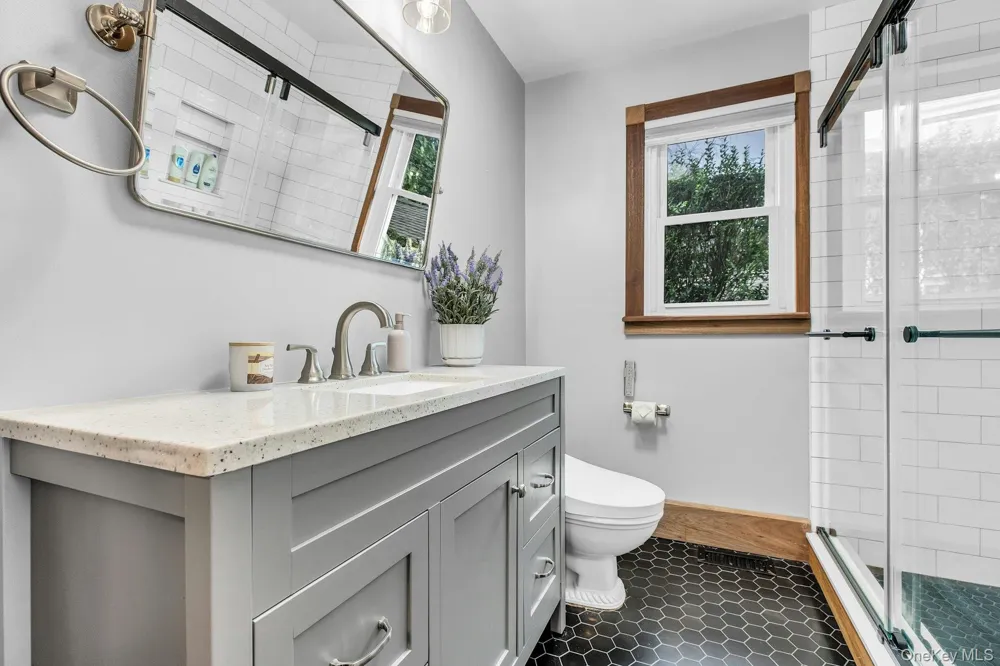 310 E Montauk Highway Hampton Bays, NY 11946
