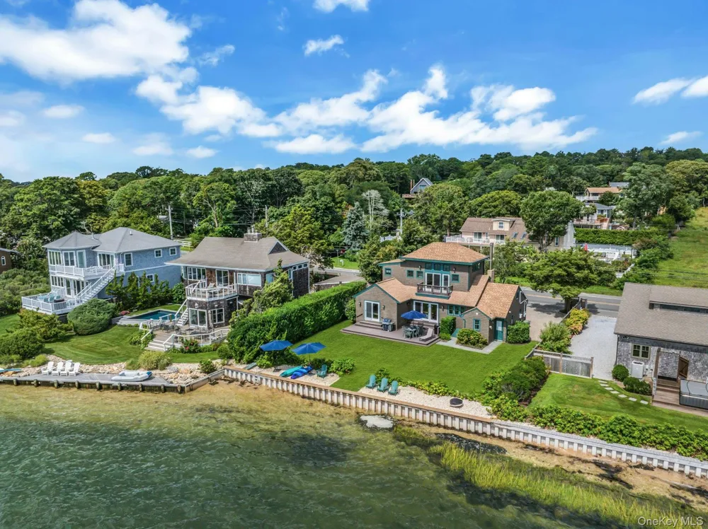 310 E Montauk Highway Hampton Bays, NY 11946