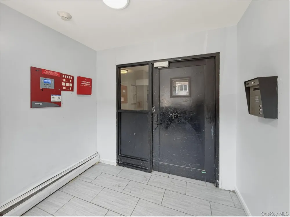 715 E 214th Street Bronx, NY 10467