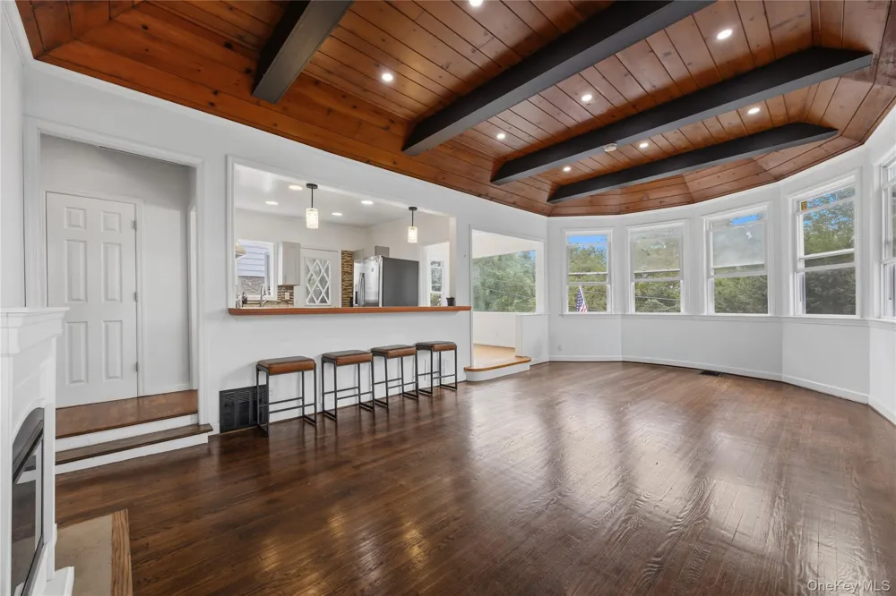 3404 Mohegan Avenue Mohegan Lake, NY 10547