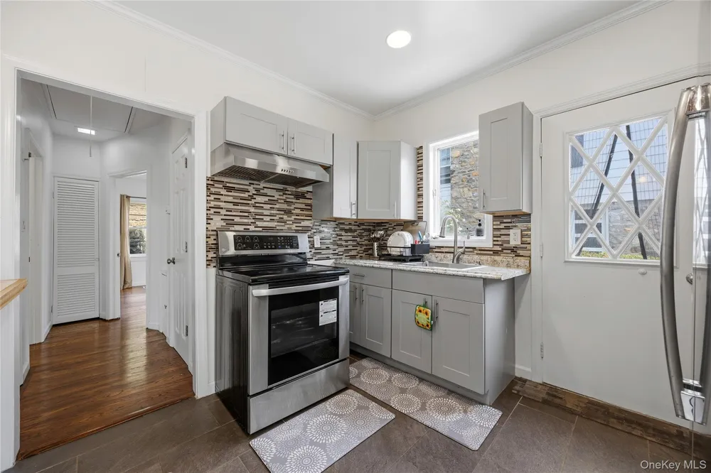 3404 Mohegan Avenue Mohegan Lake, NY 10547