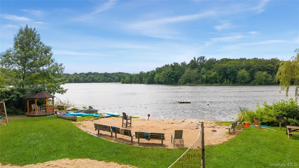 3404 Mohegan Avenue Mohegan Lake, NY 10547