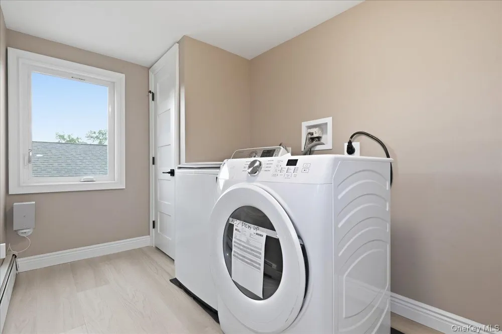 828 Bruce Drive Wantagh, NY 11793