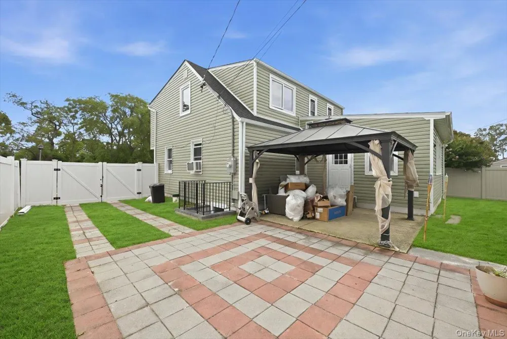 828 Bruce Drive Wantagh, NY 11793