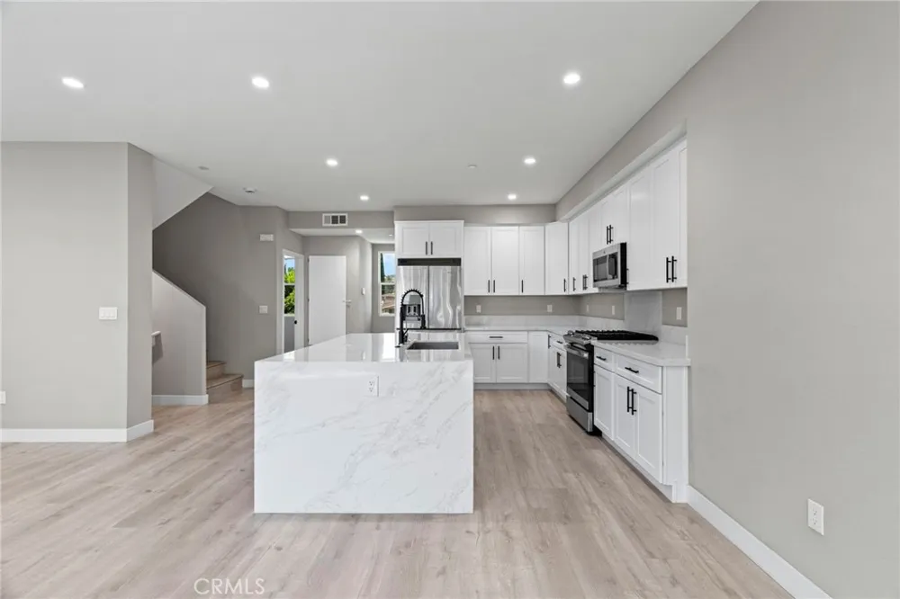 341 S Cypress Street La Habra, CA 90631
