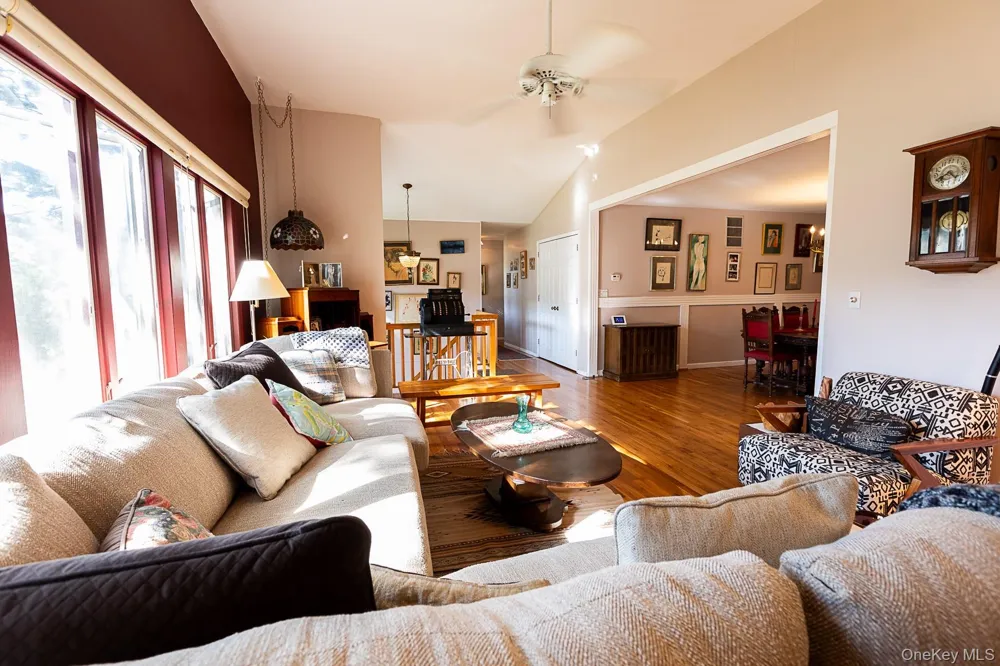 49 Gregg Court Tappan, NY 10983