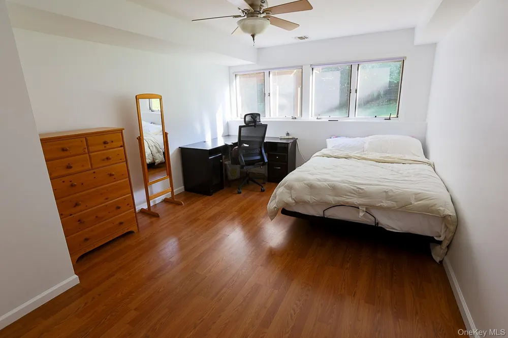 49 Gregg Court Tappan, NY 10983