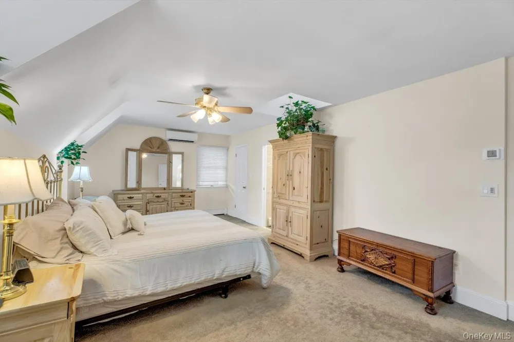128 Stuart Street Lynbrook, NY 11563