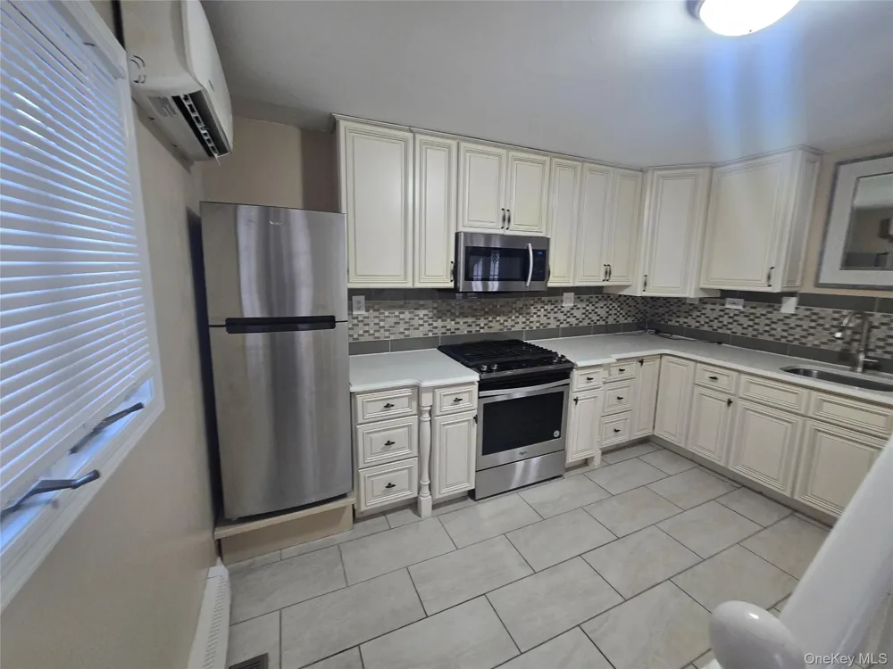 19 Cardinal Lane East Islip, NY 11730