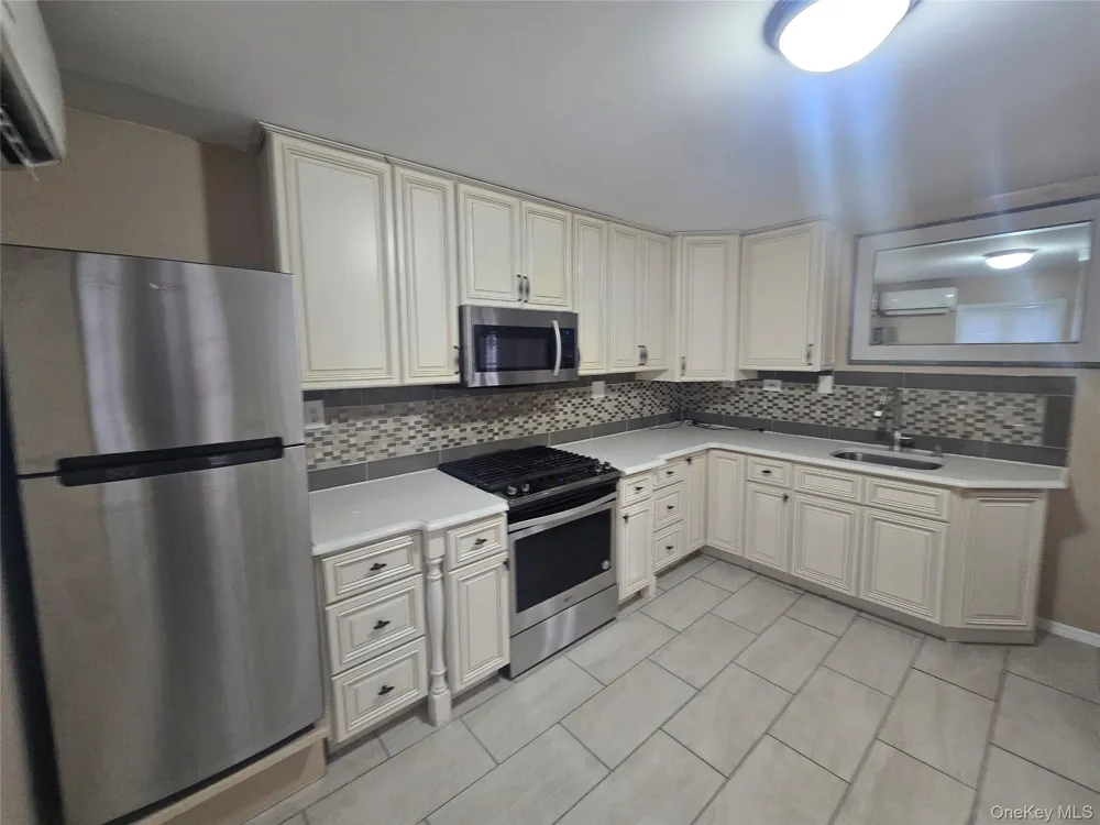 19 Cardinal Lane East Islip, NY 11730