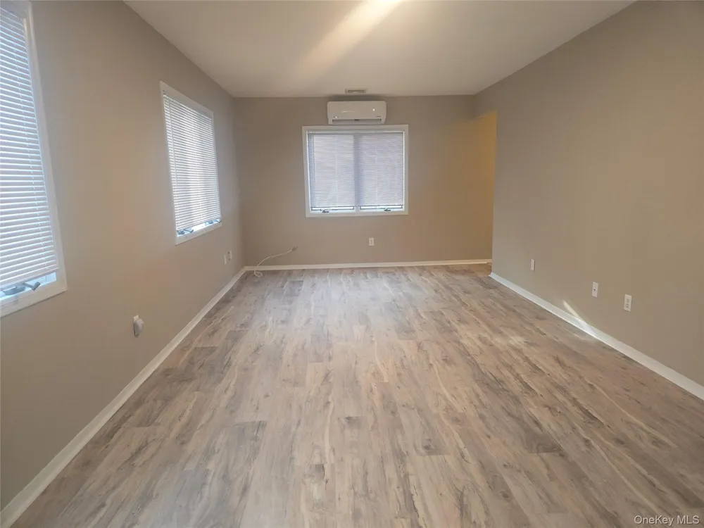 19 Cardinal Lane East Islip, NY 11730