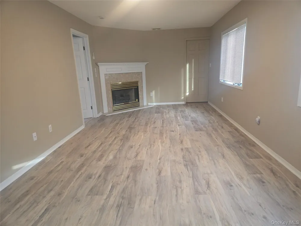 19 Cardinal Lane East Islip, NY 11730