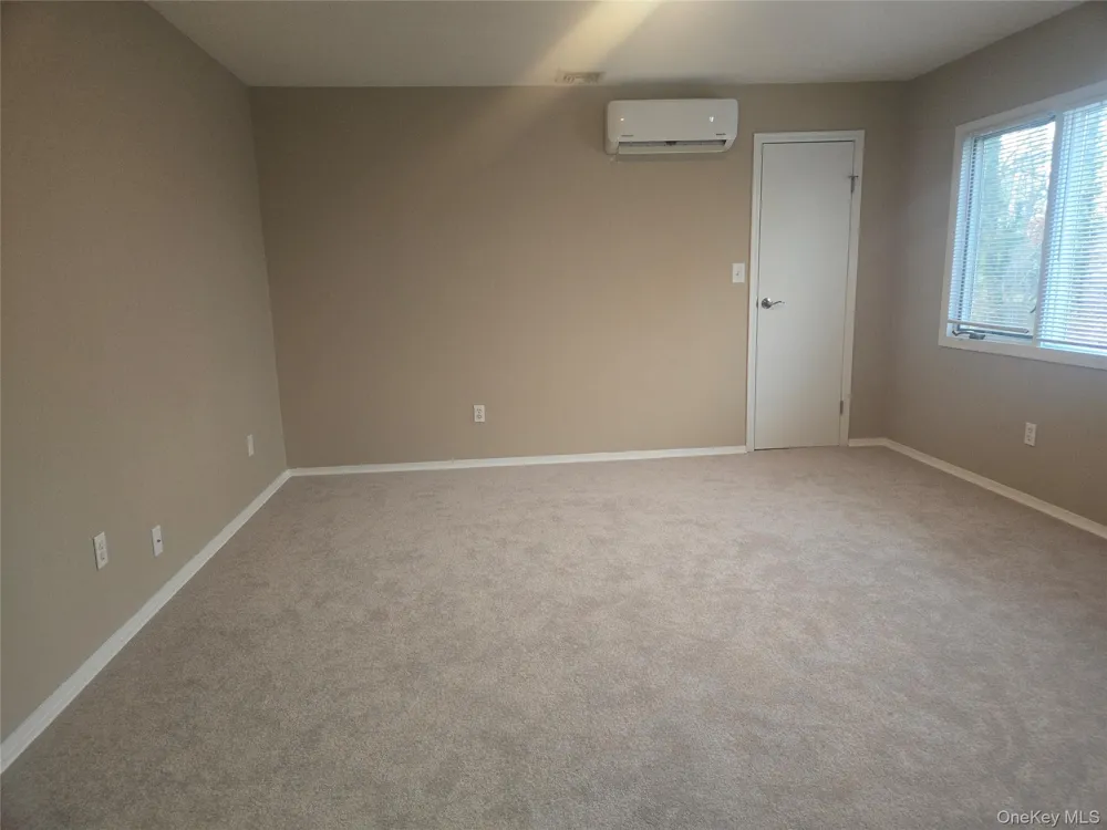 19 Cardinal Lane East Islip, NY 11730